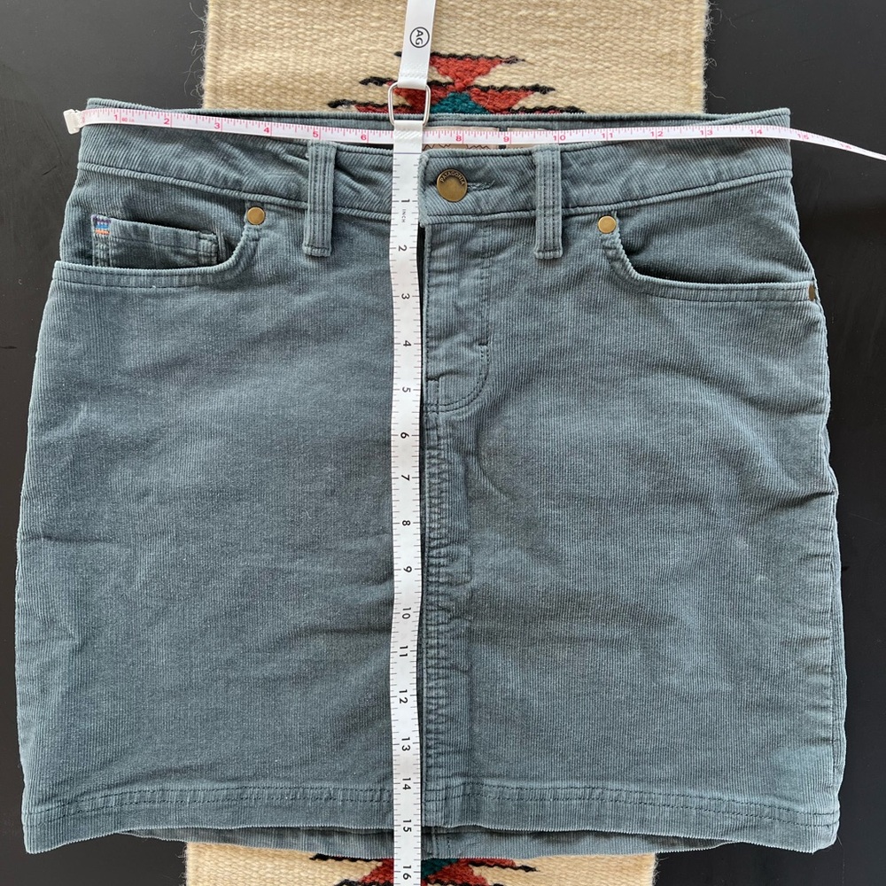 Patagonia Corduroy Mini Skirt - Size 2 - Muted Green - Picture 3 of 4
